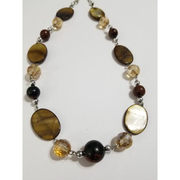 Fourteen inch brown beaded necklace with a three inch extension b95 - Picture 6 of 6